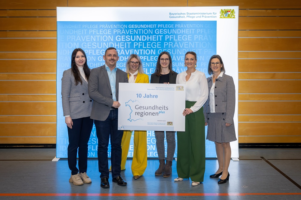 Judith Gerlach mit Vertretern des Regierungsbezirks Oberpfalz